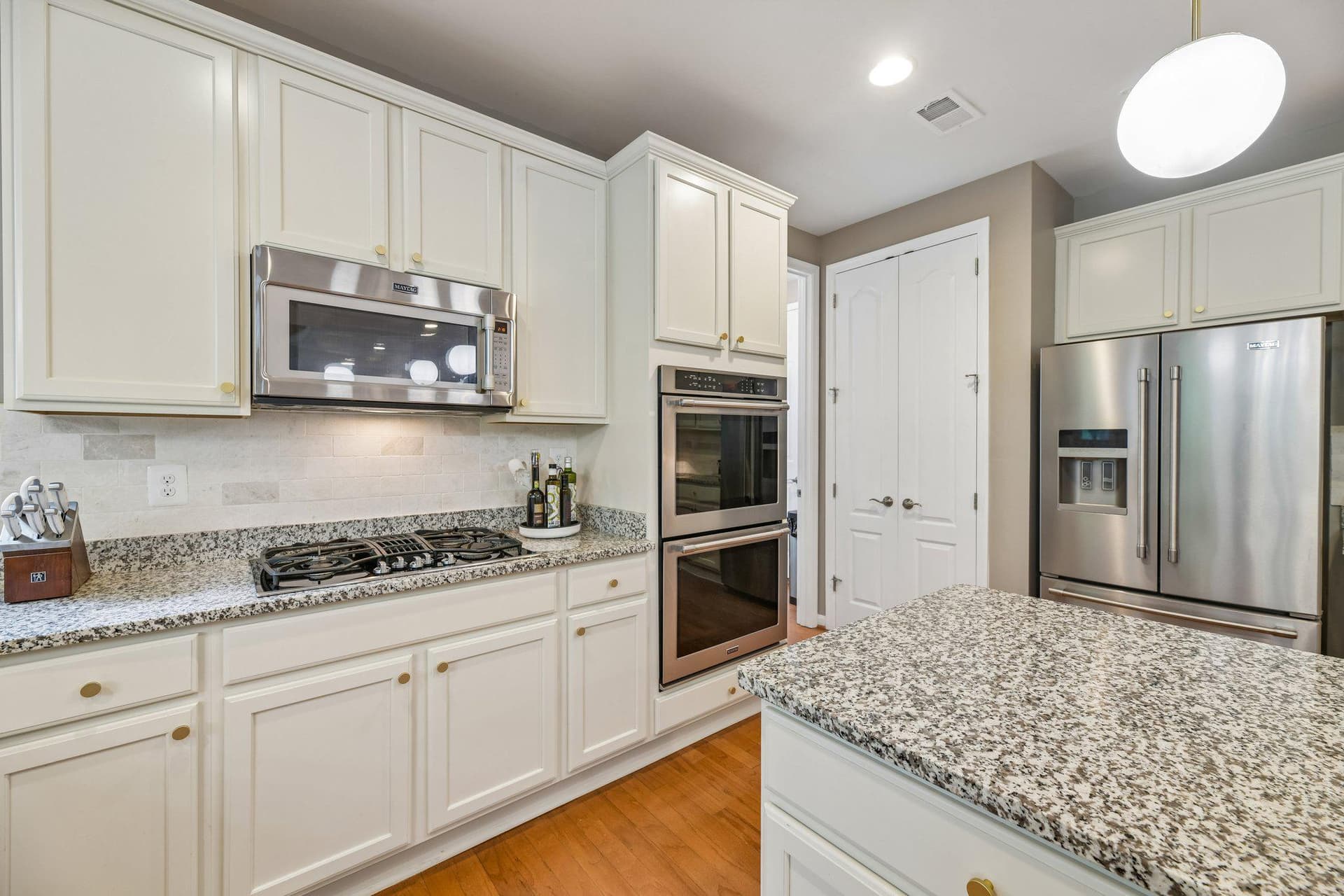 9005 Wild Acre Court photo 39