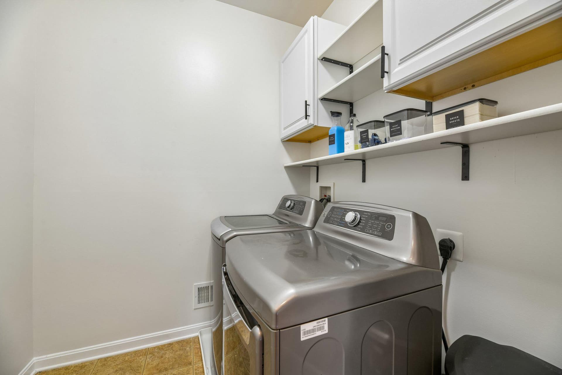 9005 Wild Acre Court photo 45