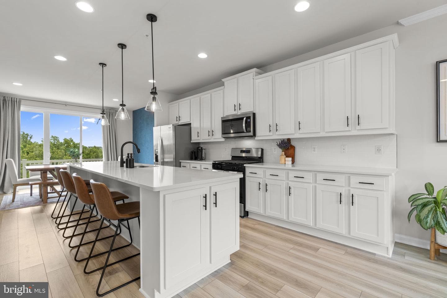 1039 High Point Trl photo 6