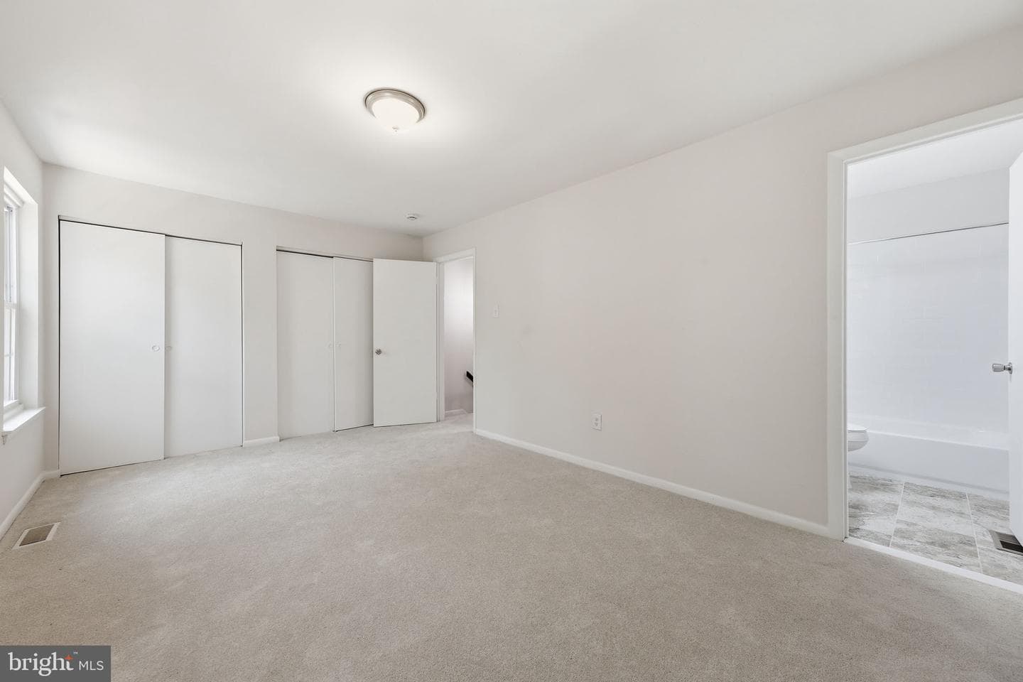 8209 Londonderry Court photo 10