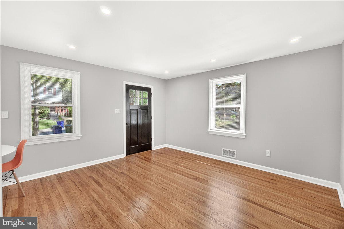 5031 Mangum Road photo 12