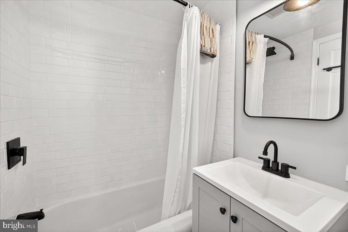 5031 Mangum Road photo 17