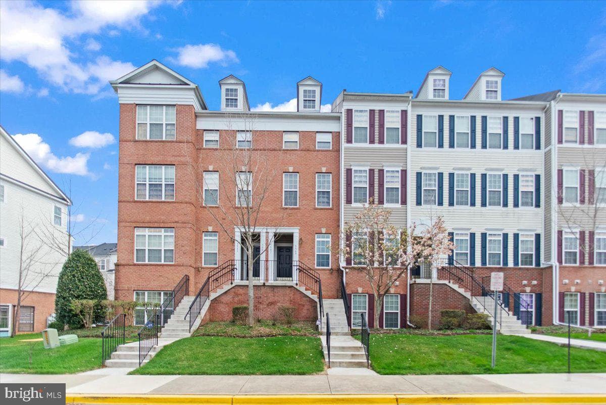 5545 Lanier Avenue #367, Camp Springs