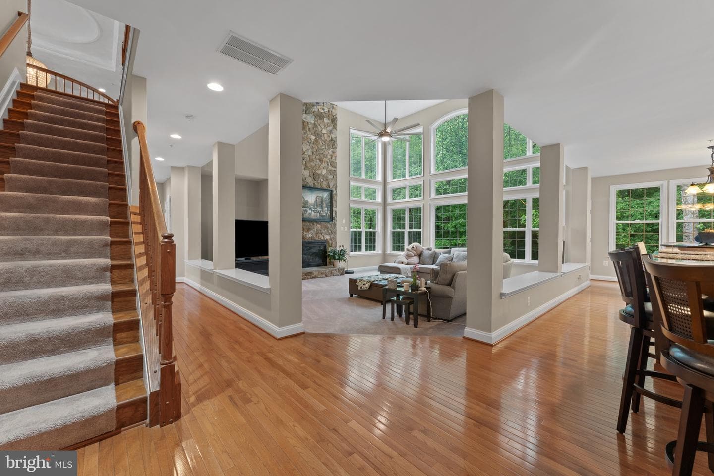 334 Radiant Court photo 15