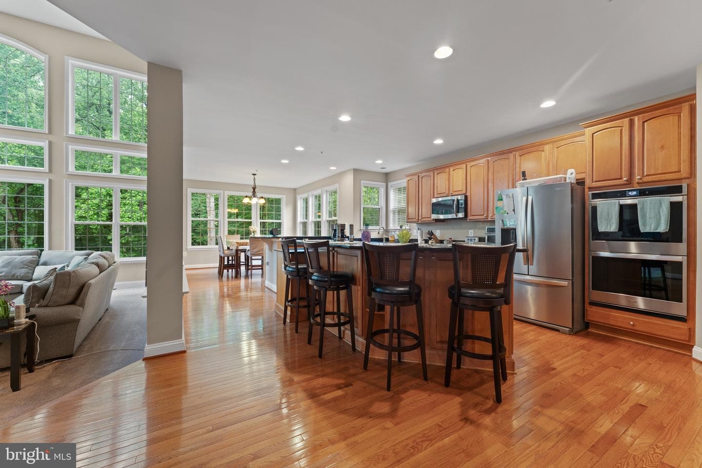 334 Radiant Court photo 23