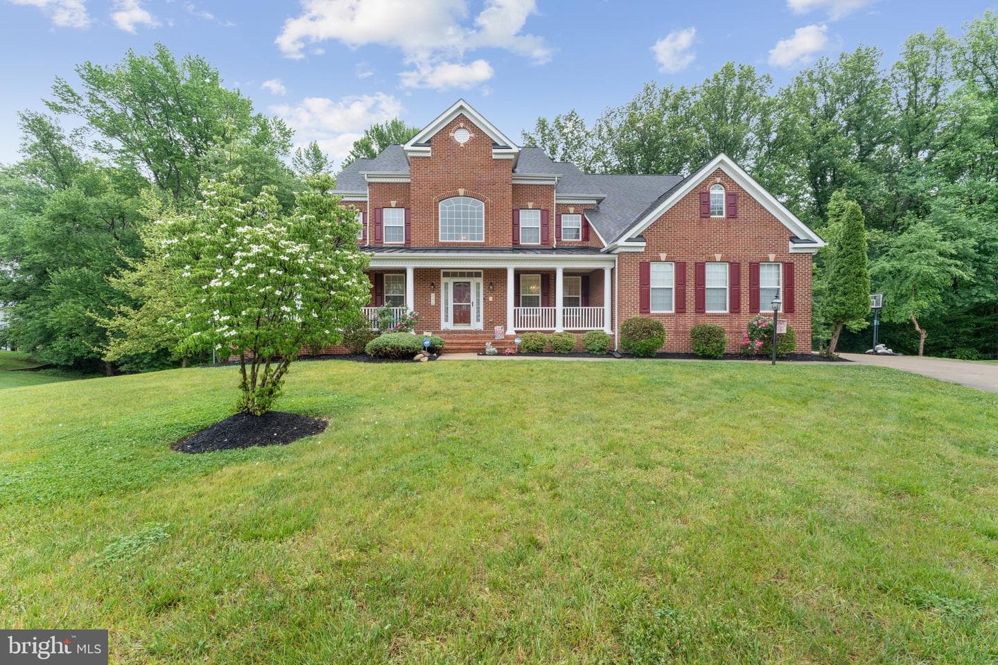 334 Radiant Court photo 3