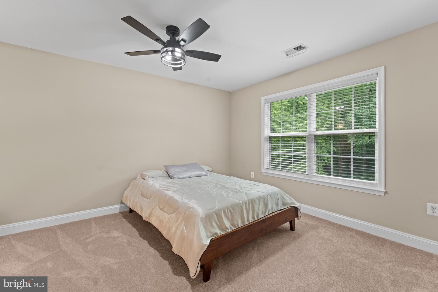 334 Radiant Court photo 34