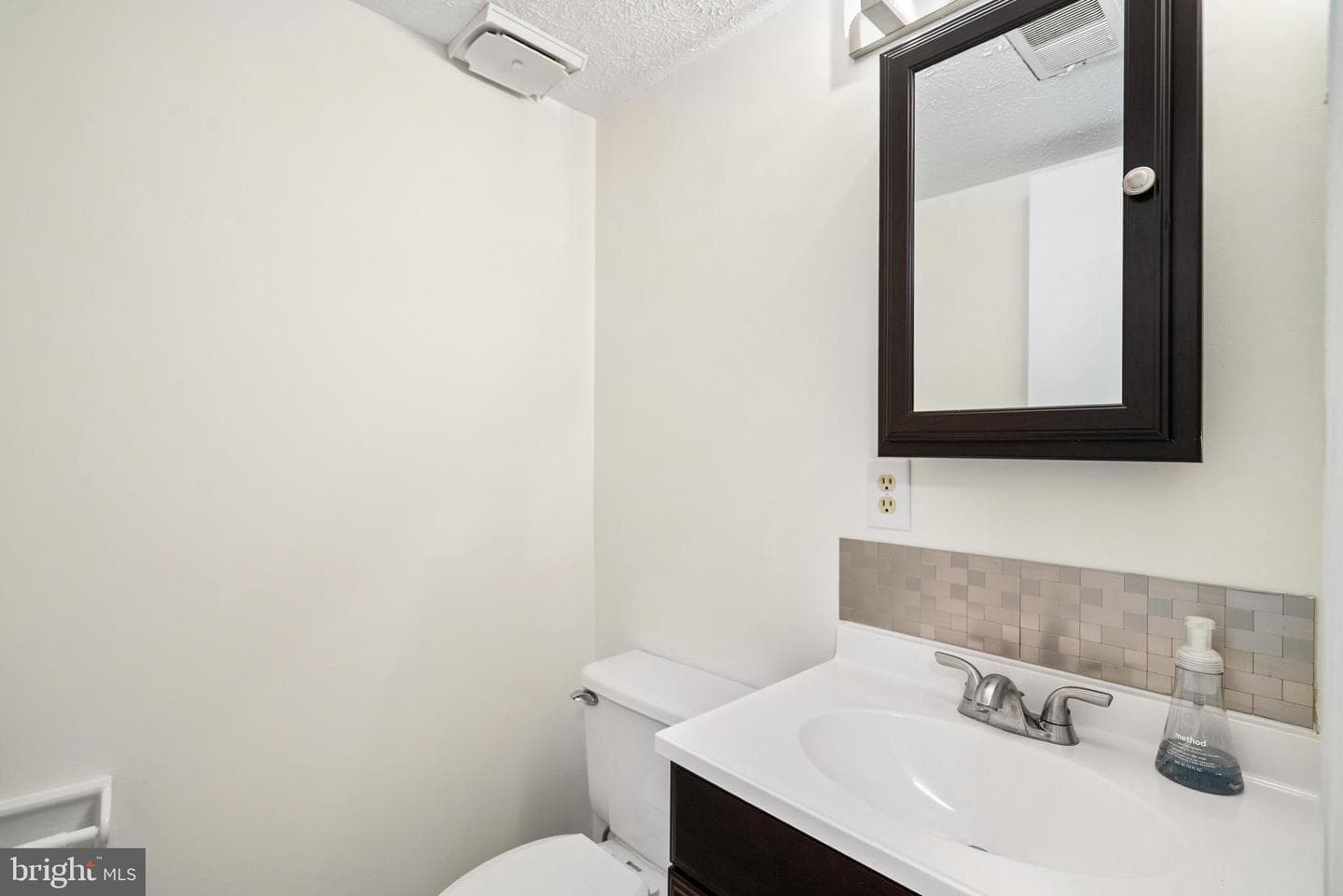 3801 Northrop Pl photo 22