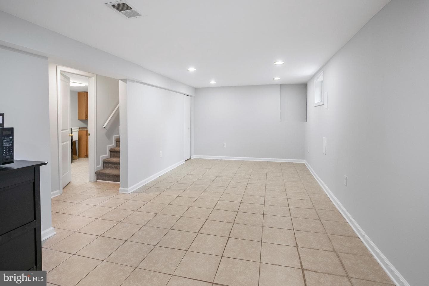 614 Larchmont Avenue photo 18