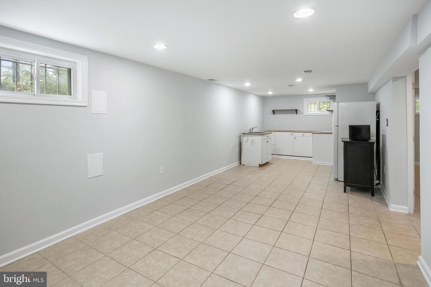 614 Larchmont Avenue photo 19