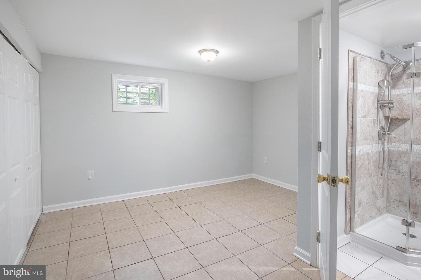 614 Larchmont Avenue photo 22