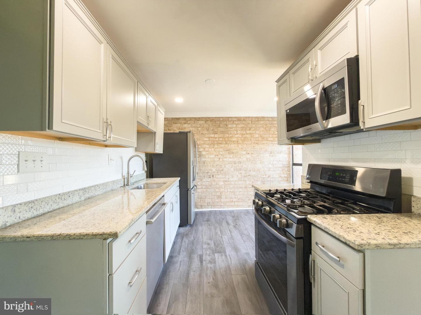 3327 Huntley Square Drive #b photo 4