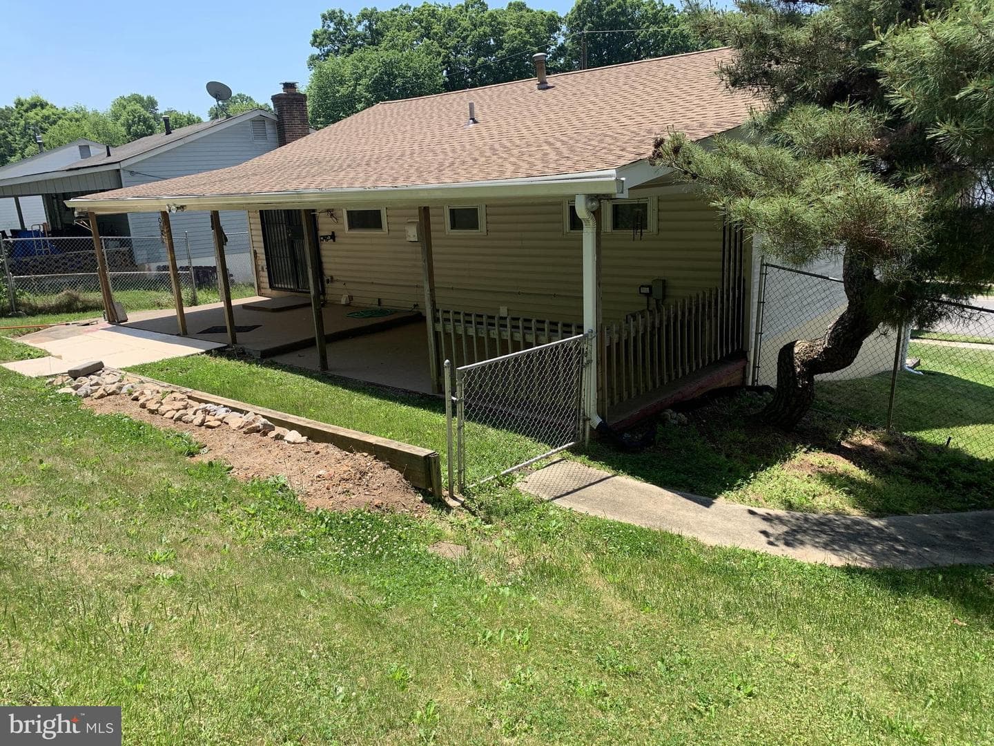 7950 Dellwood Avenue photo 4