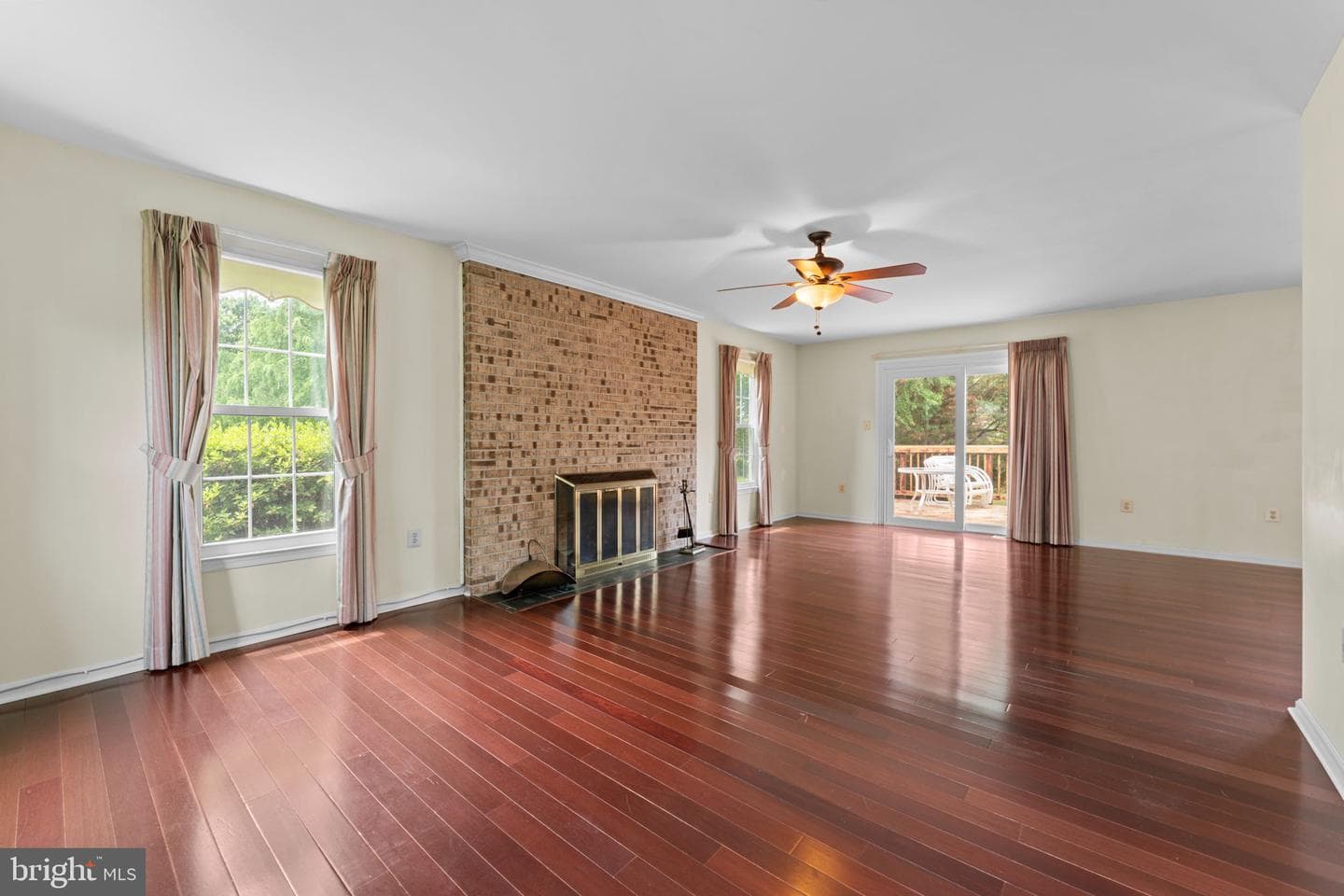 6204 Gallery Street photo 11