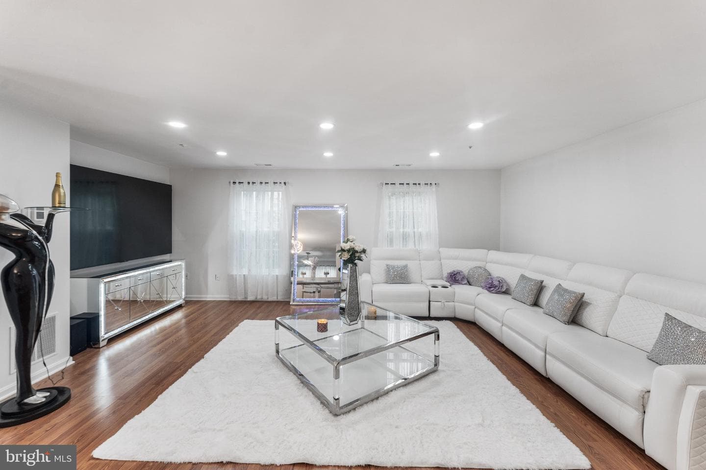 6031 Glen Rock photo 18