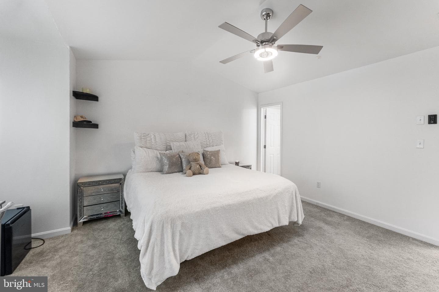 6031 Glen Rock photo 29