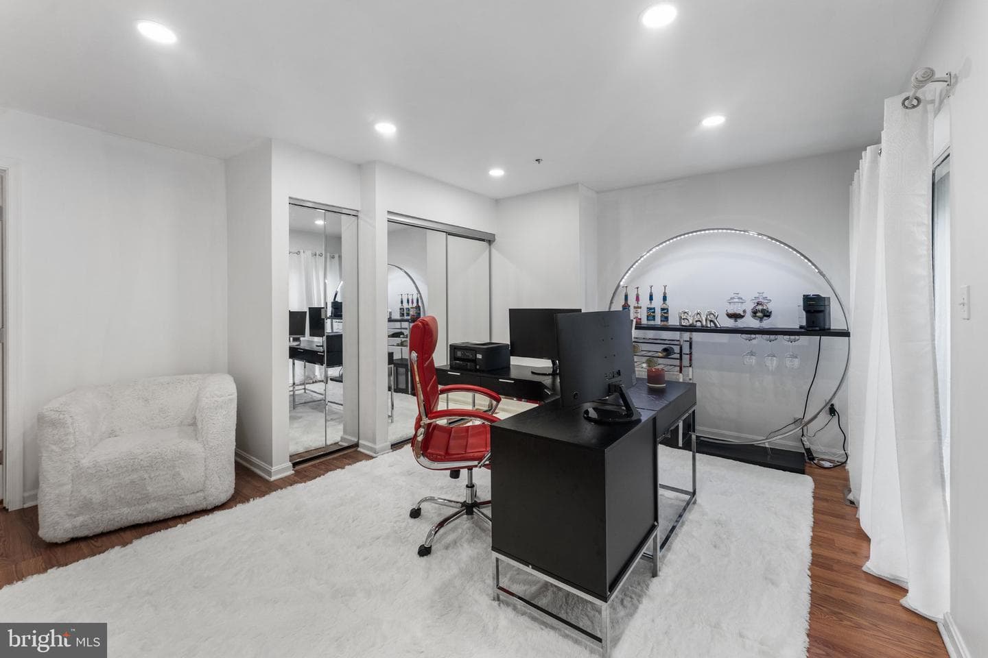 6031 Glen Rock photo 5