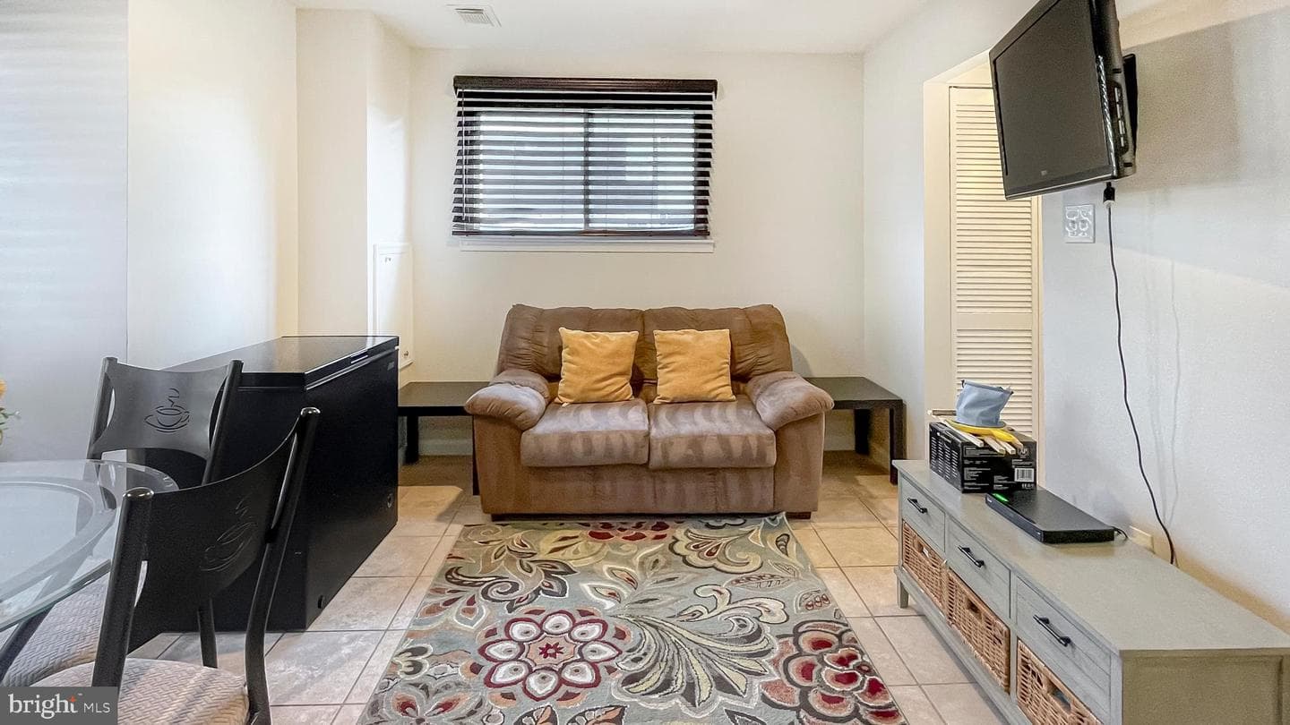 9995 Campus Way S photo 21