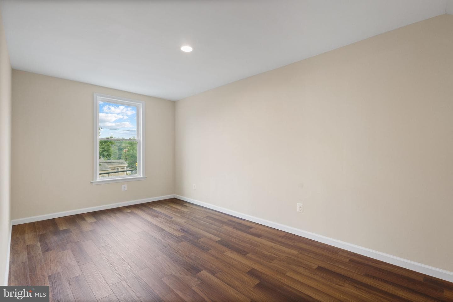 8519 Chestnut Avenue photo 43