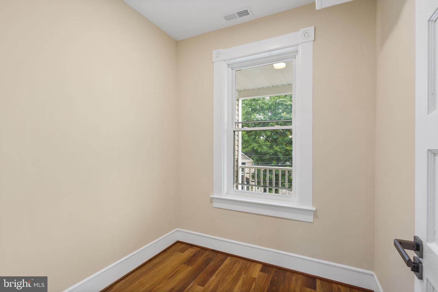 8519 Chestnut Avenue photo 58