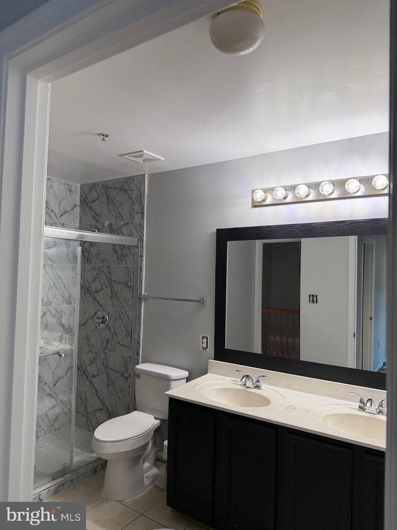 1503 Town View Court photo 10