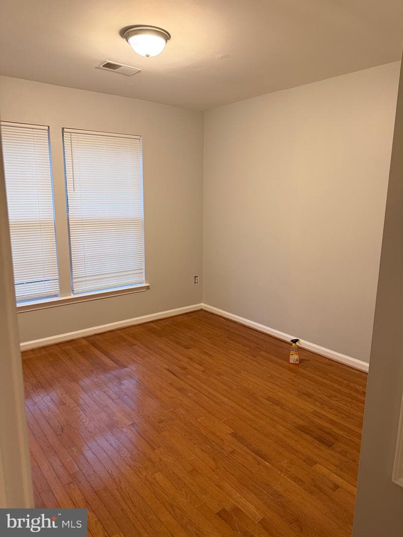 1503 Town View Court photo 6