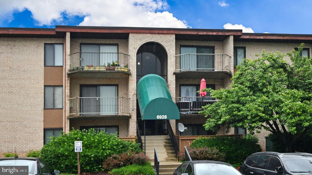 6928 Hanover Parkway #303 photo 3