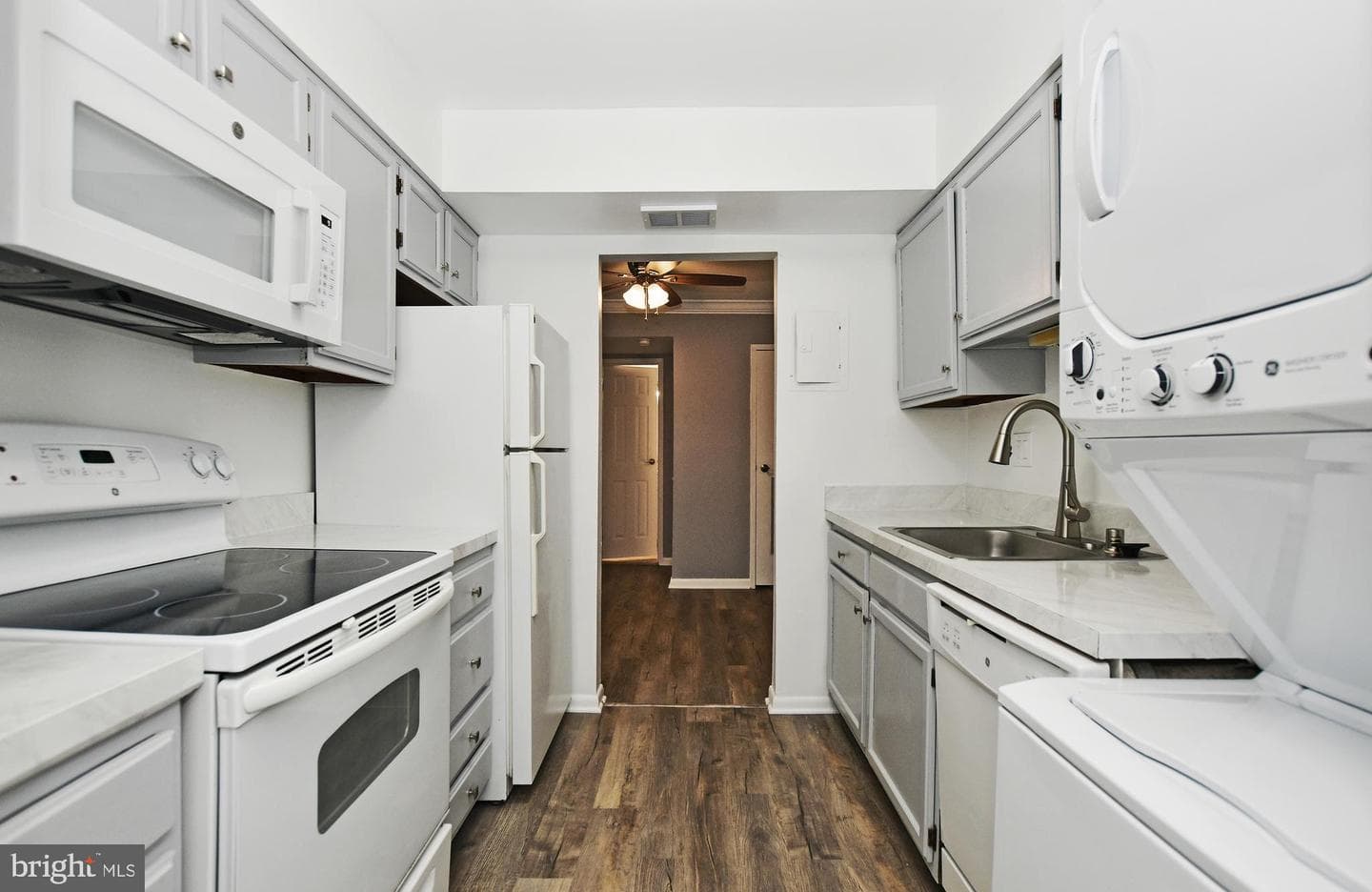 6928 Hanover Parkway #303 photo 9