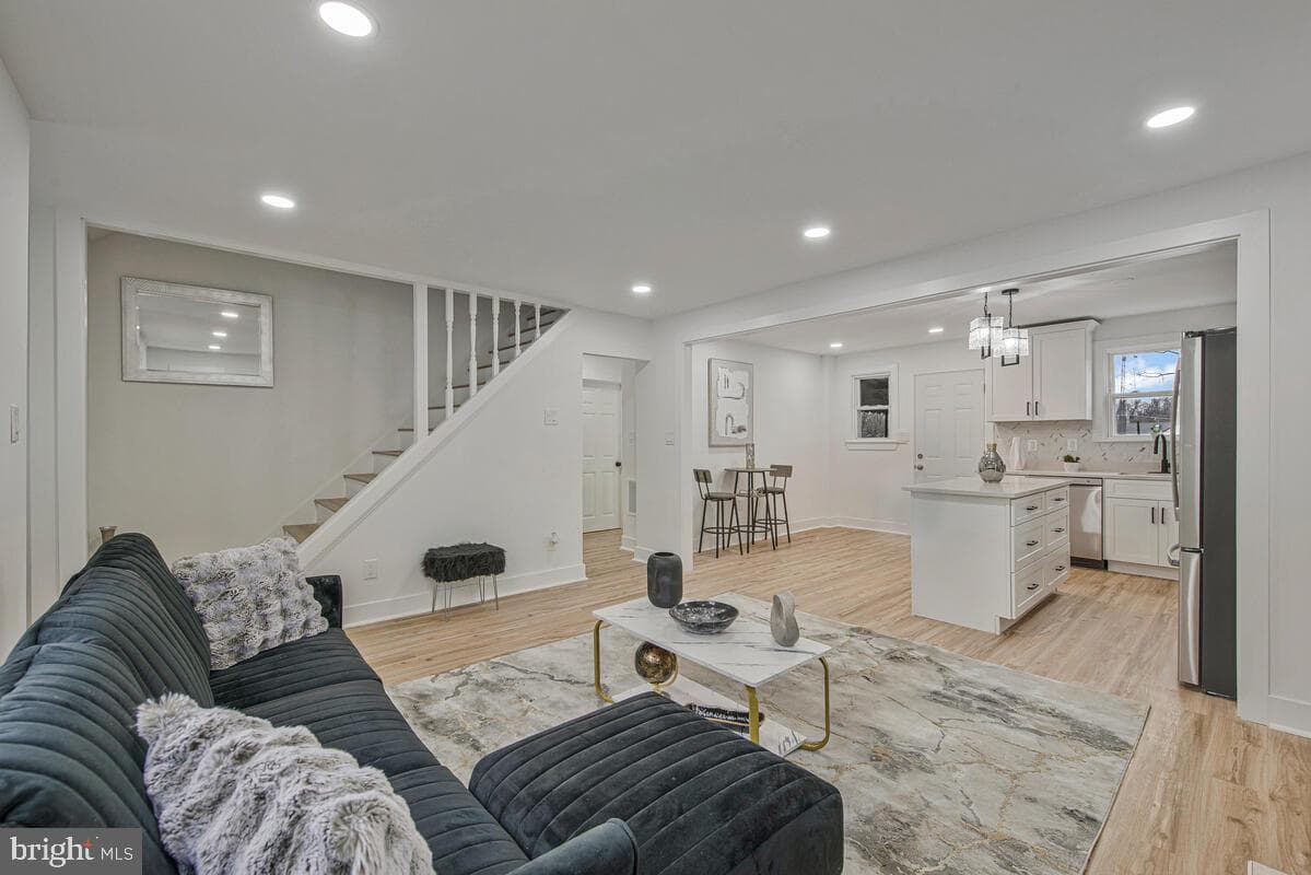 6508 Foster Street photo 8
