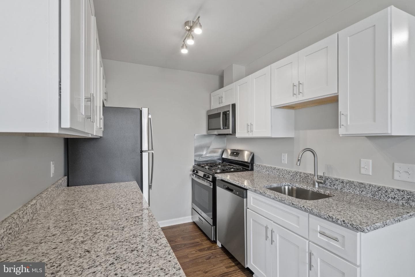 5402 85th Avenue #202 photo 12
