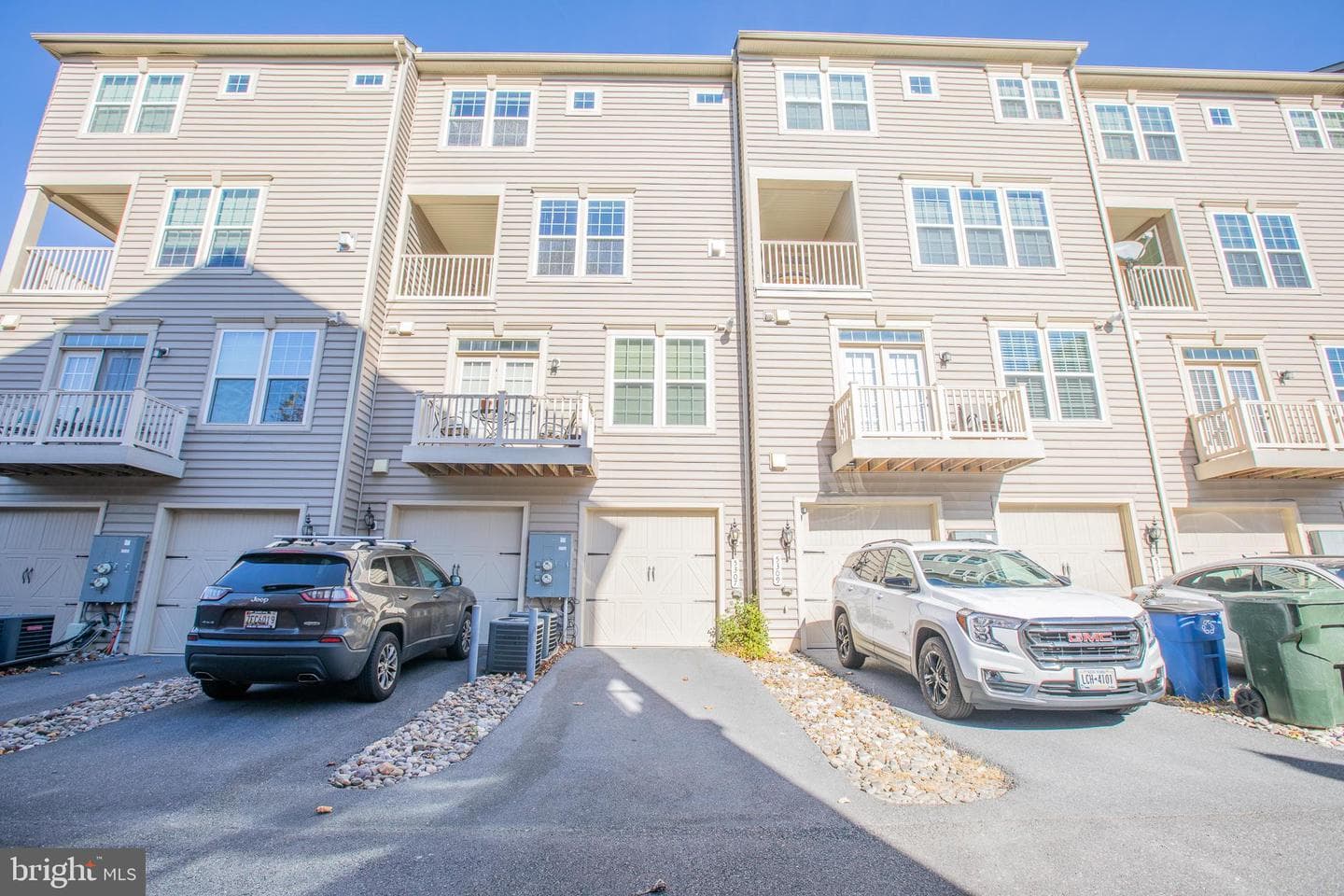 5307 S Center Drive #304d photo 3