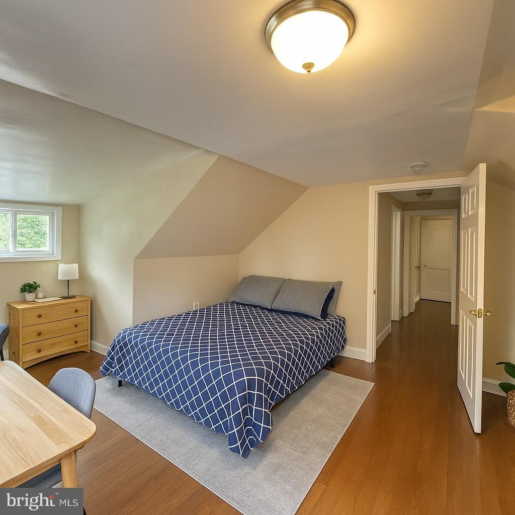 707 Mentor Avenue photo 13