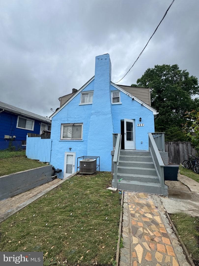 707 Mentor Avenue photo 19