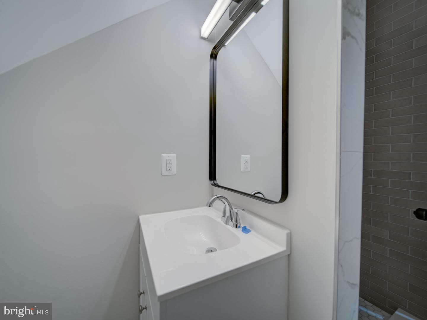 6211 42nd Avenue photo 34