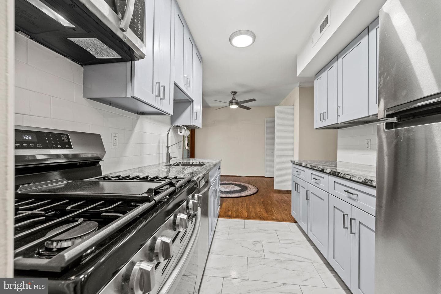 11220 Cherry Hill Rd # 304 photo 15