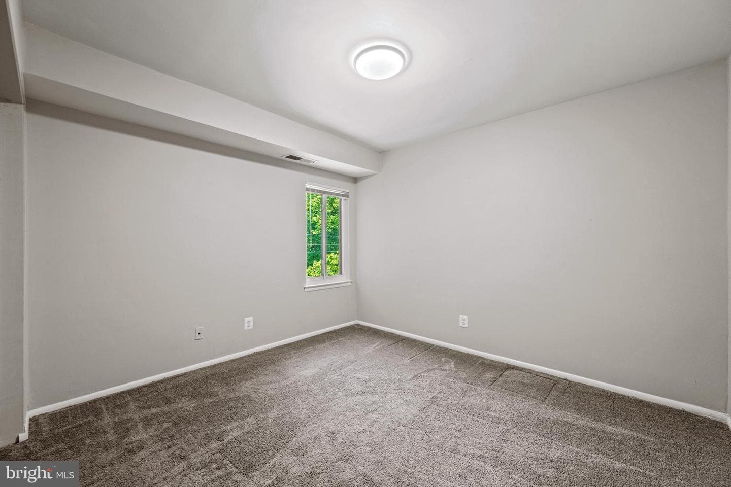 11220 Cherry Hill Rd # 304 photo 27