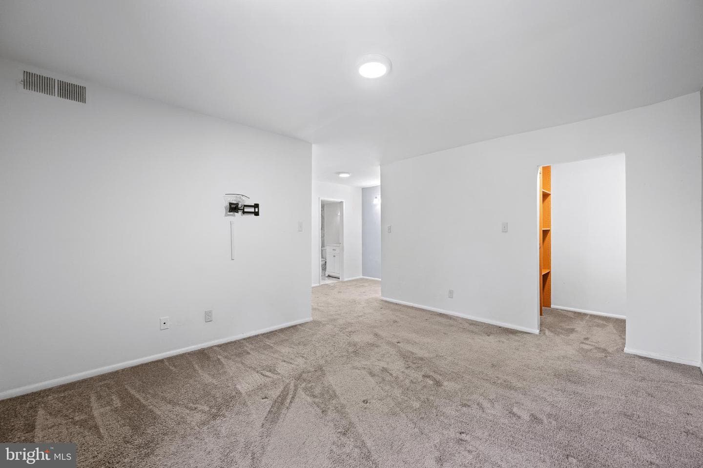 11220 Cherry Hill Rd # 304 photo 32