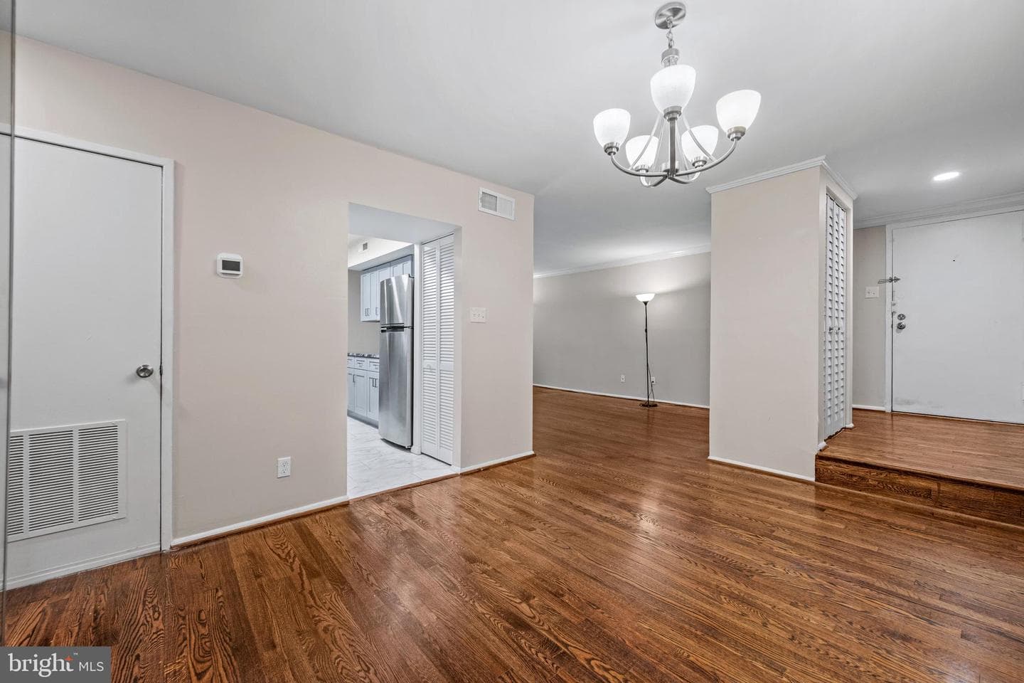 11220 Cherry Hill Rd # 304 photo 9