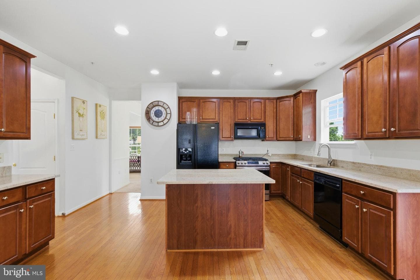 2905 Melisa Drive photo 14