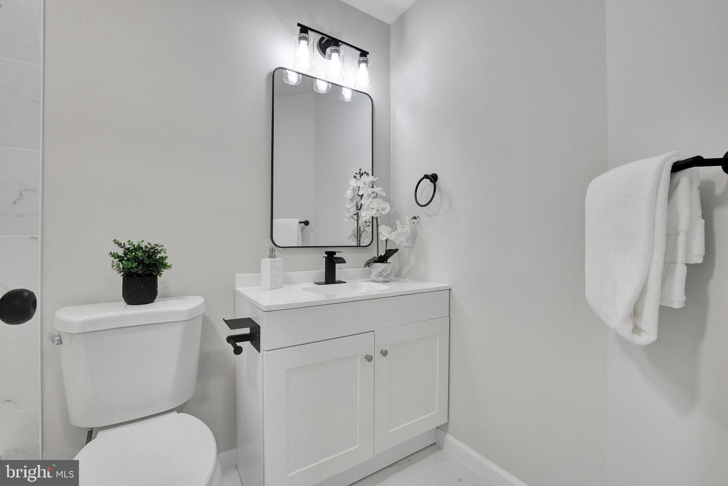 11407 Falcon Ridge Court photo 32
