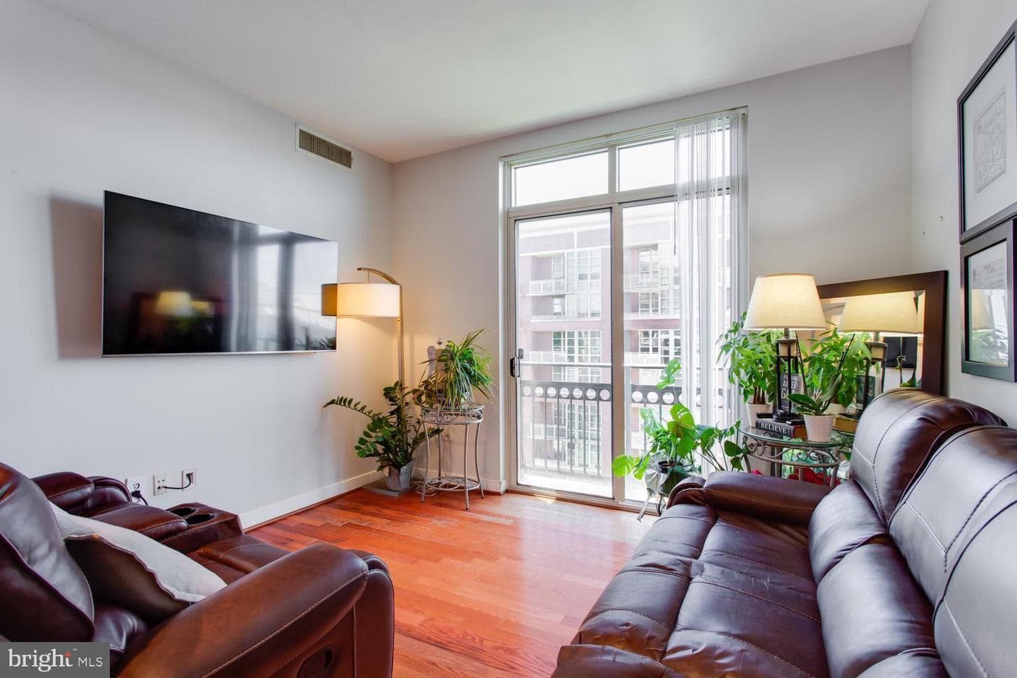 155 Potomac Passage #910 photo 26