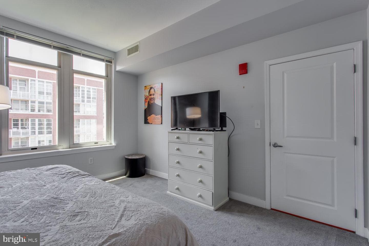 155 Potomac Passage #910 photo 34