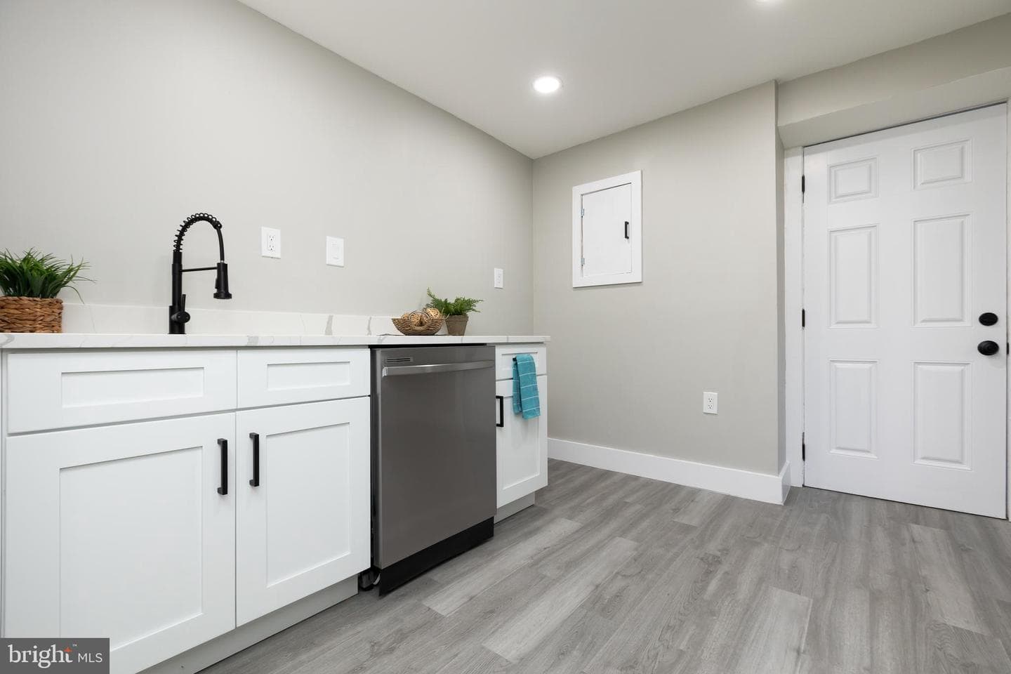 8607 Magnolia Drive photo 34