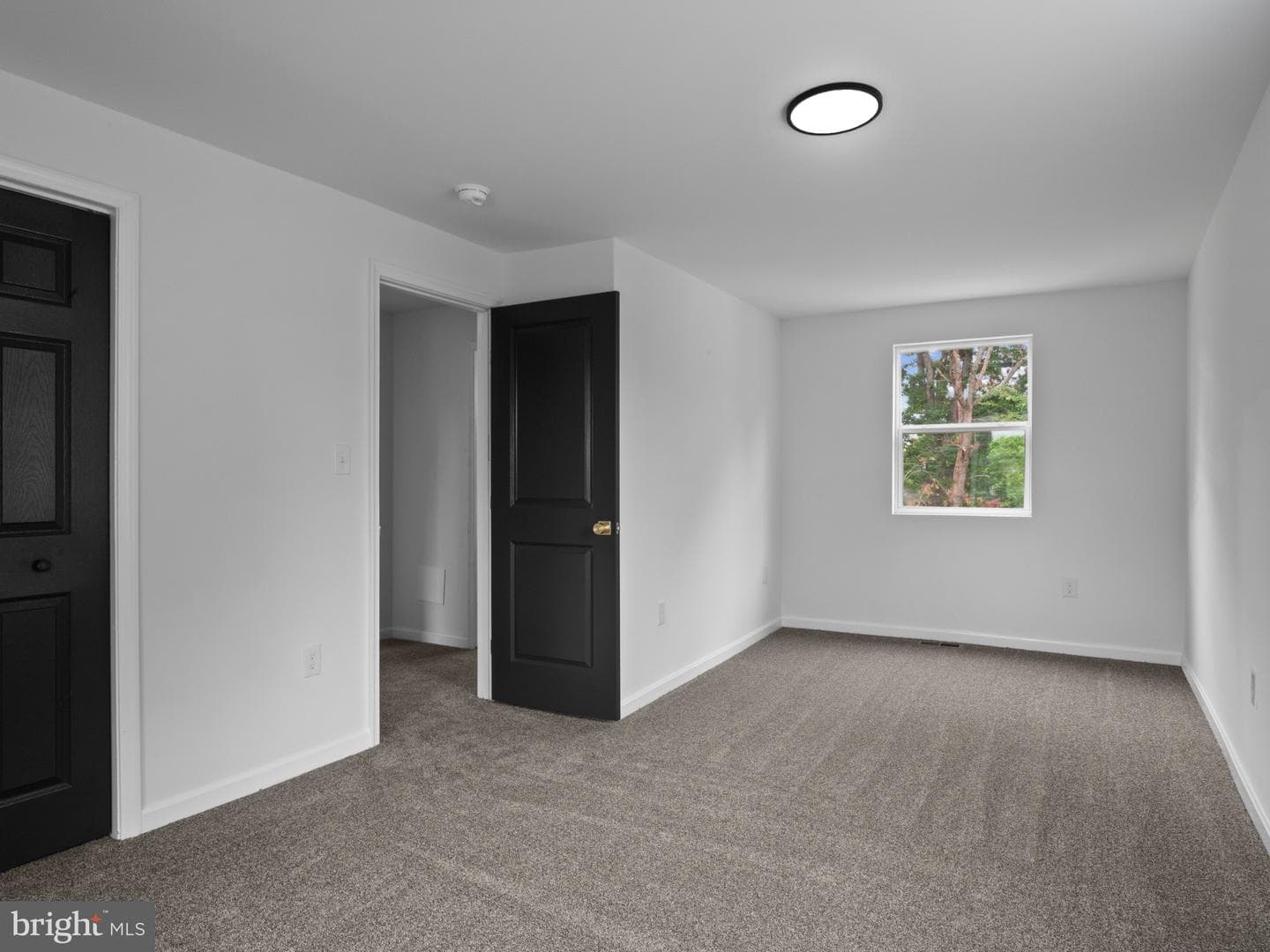 2811 Lakehurst Avenue photo 11