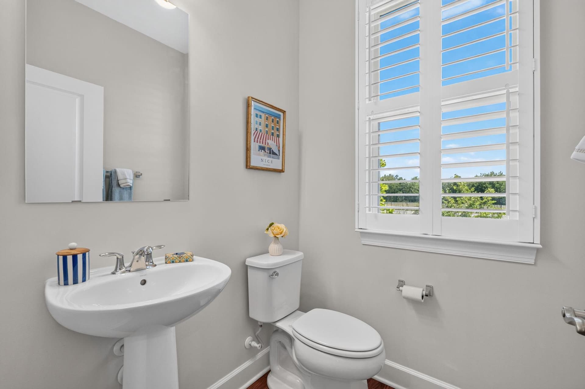3555 Carnaby Street photo 24