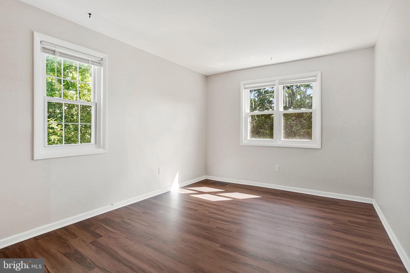 7612 Erica Lane photo 28