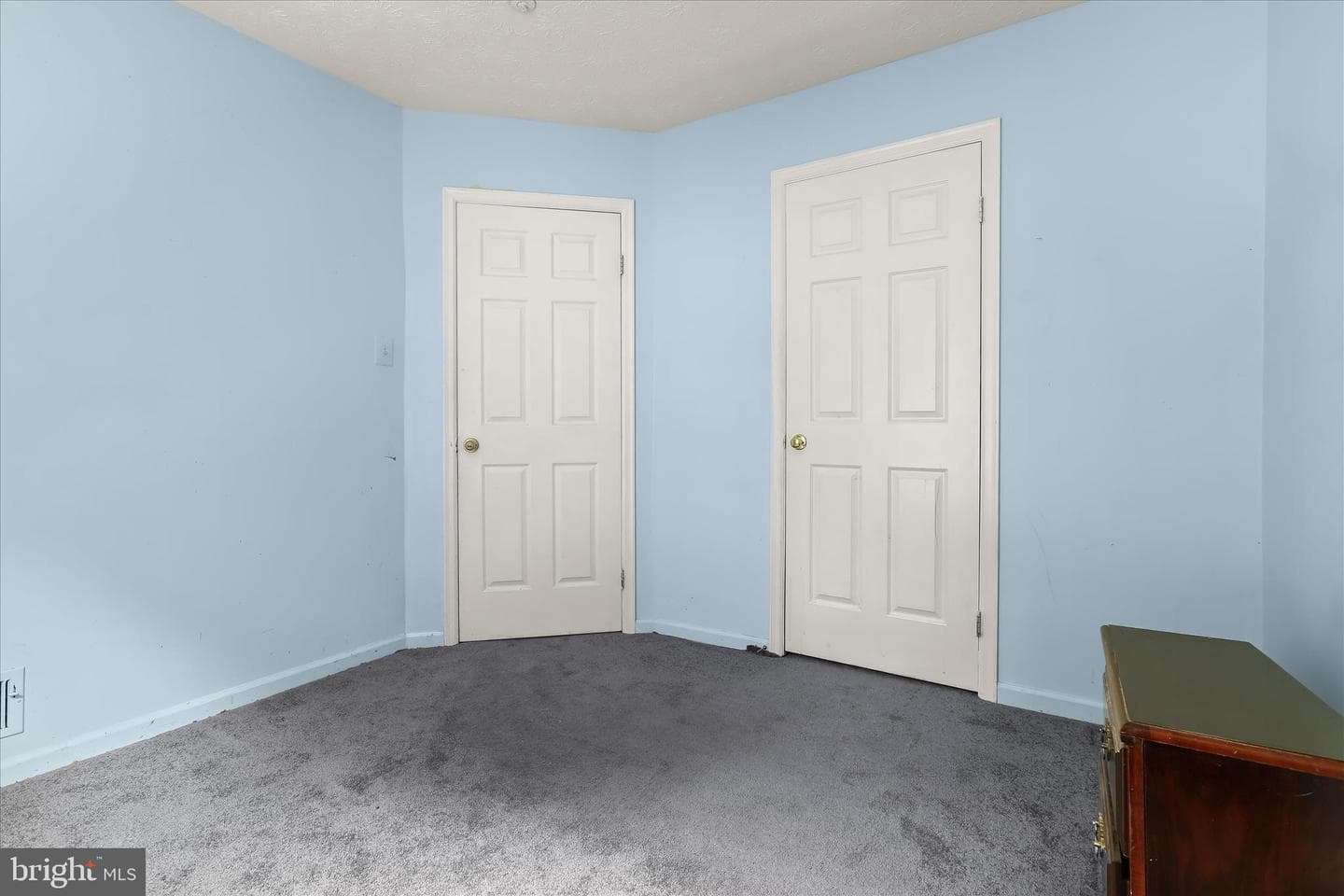 716 Streamside Drive photo 18