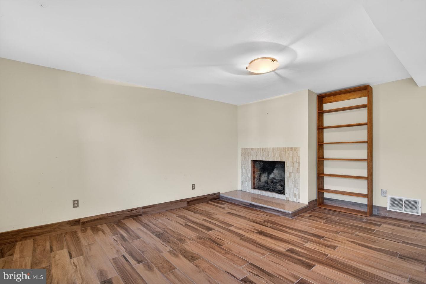2422 Parkway photo 21