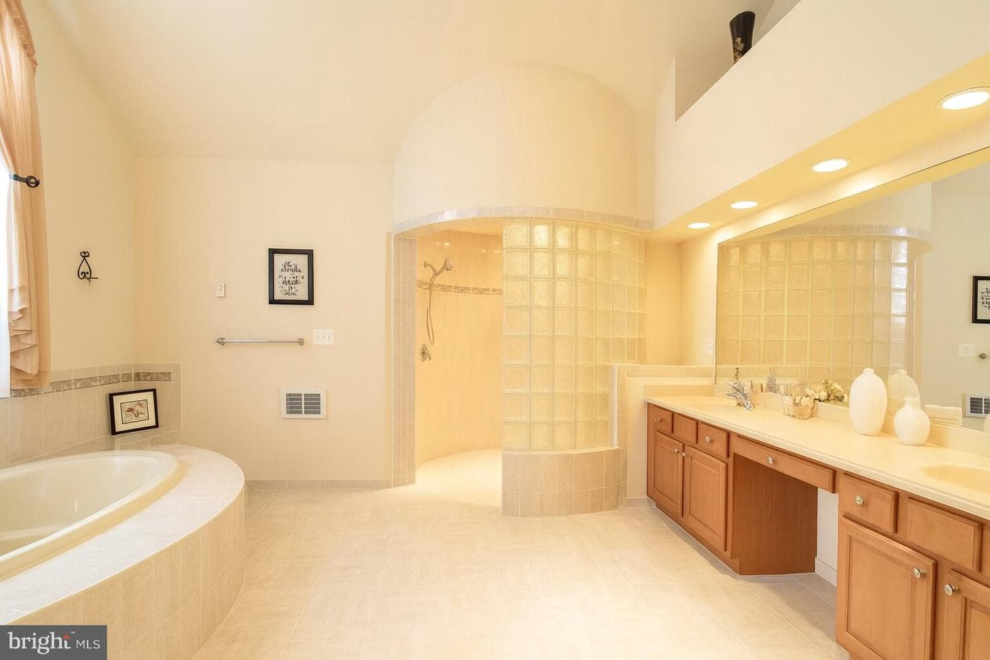 12808 Vicar Woods Ln photo 8