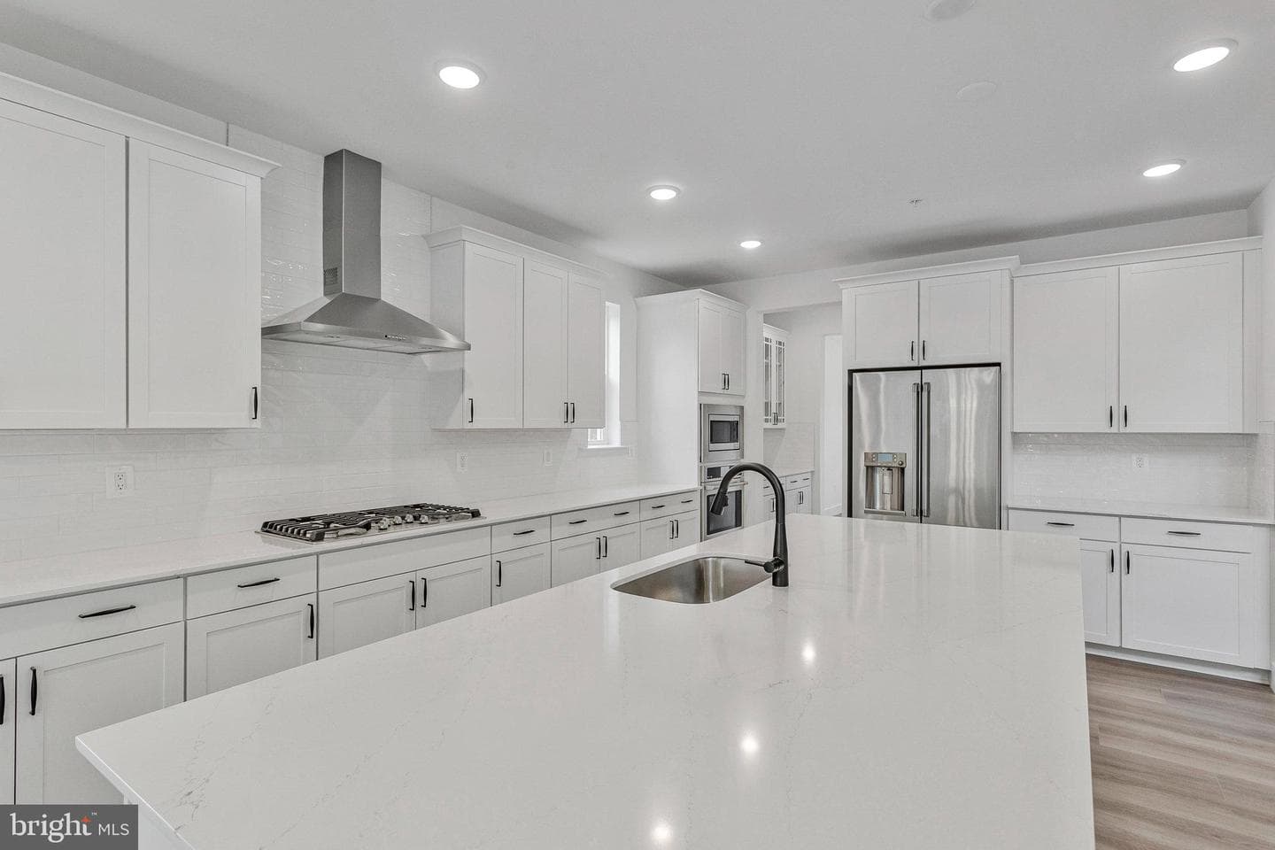 2024 Saint James Road photo 10